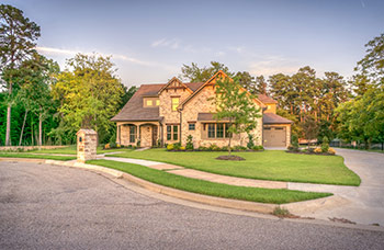 street view of a modern home